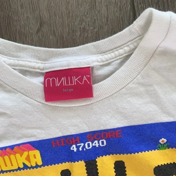 Mnwka gaming dig dug Tshirt size Large - Picture 4 of 4